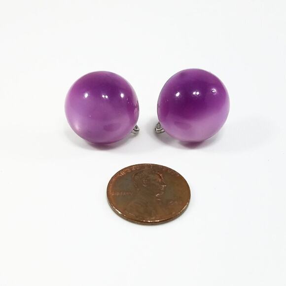 Vintage Purple MoonGlow Lucite Screwback Earrings, 5/8 Inch - Picture 3 of 10